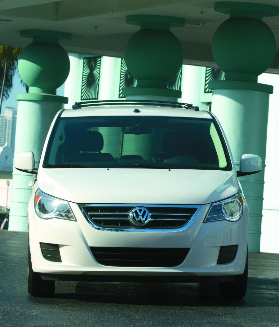  Volkswagen Routan 2009 года  (фото 75 из 80)